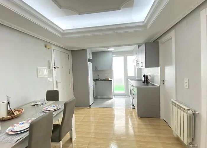 Vivienda En Pleno Centro! Calle Doctrinos 3 *