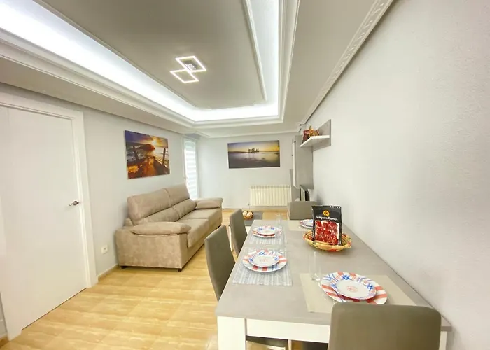 Vivienda En Pleno Centro! Calle Doctrinos 3 Lejlighed *