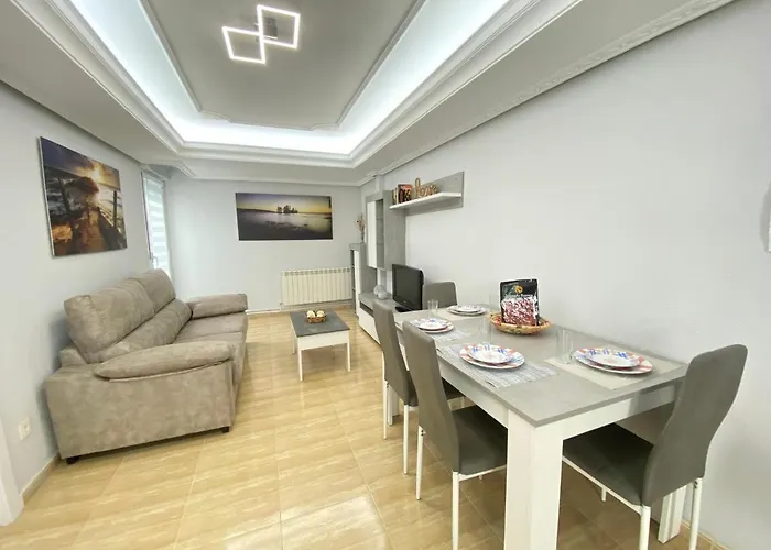 Vivienda En Pleno Centro! Calle Doctrinos 3 Саламанка