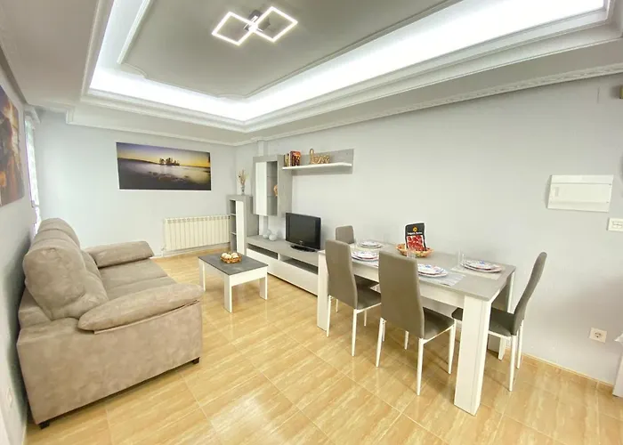 Vivienda En Pleno Centro! Calle Doctrinos 3 Апартаменти *